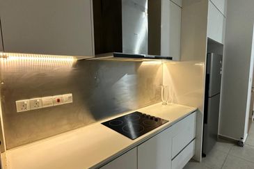 Petalz Residences (Residensi Rimbunan)