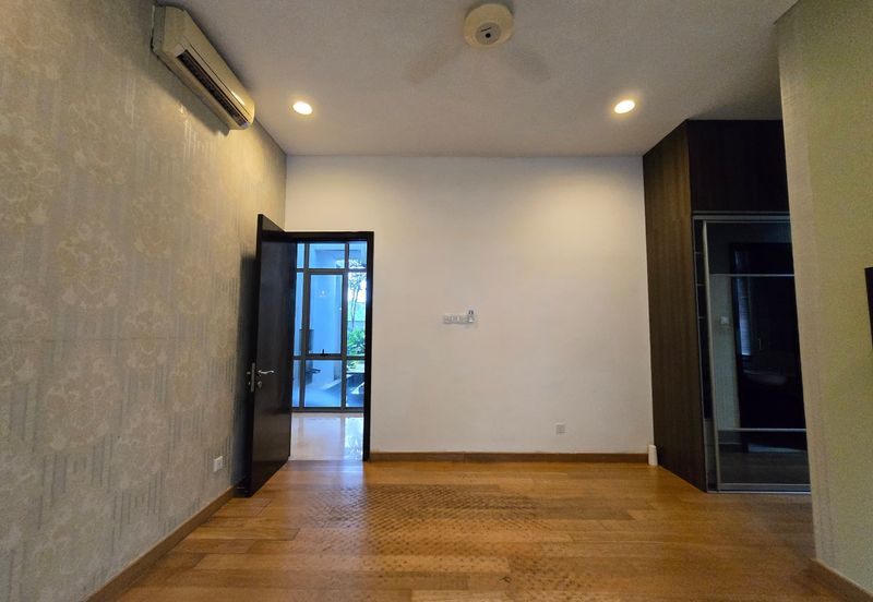 The Residence, Mont Kiara