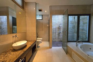 The Residence, Mont Kiara