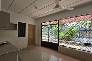 Jalan Tempinis Kanan