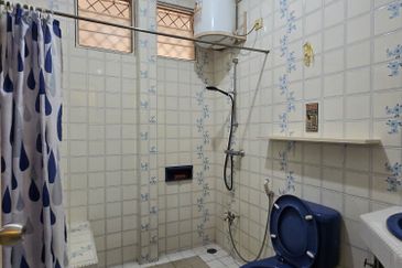 Jalan Tempinis Kanan