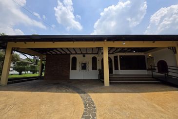 Jalan Tempinis Kanan