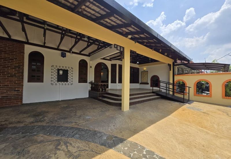 Jalan Tempinis Kanan