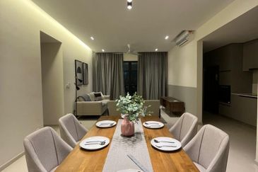 Residensi Solaris Parq