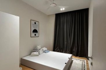 Residensi Solaris Parq