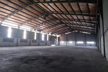 West Port, Pulau Indah