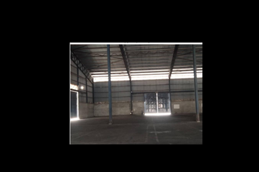 West Port, Pulau Indah