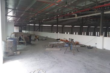 West Port, Pulau Indah