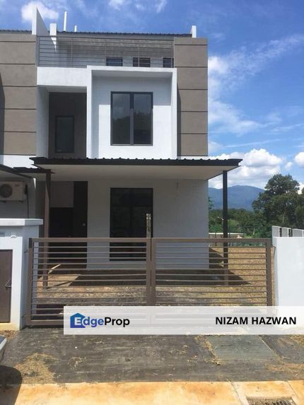 UNTUK DISEWA ENDLOT 3 Storey Bayan Parkhomes, Selangor, Batang Kali