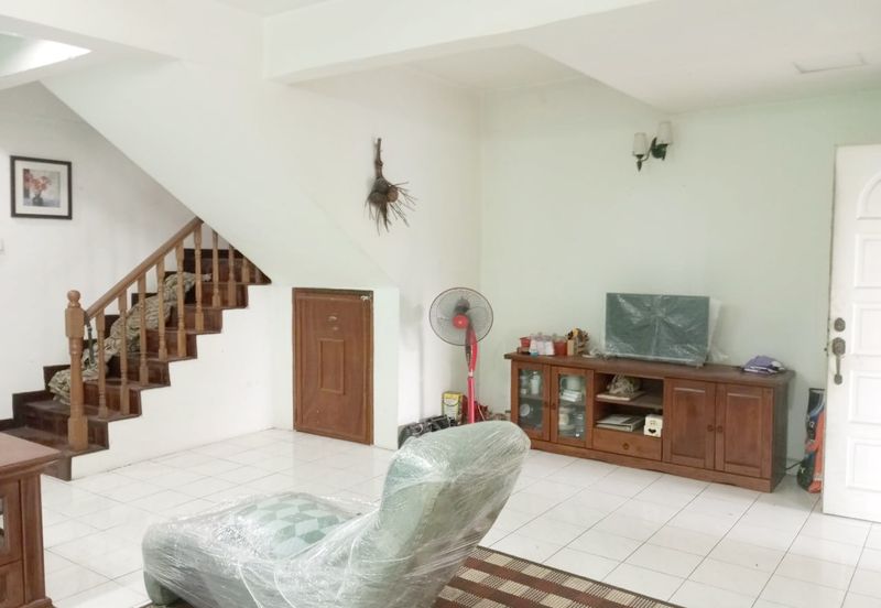 Seksyen 8, Kota Damansara