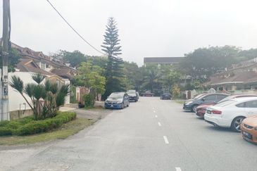 Seksyen 8, Kota Damansara