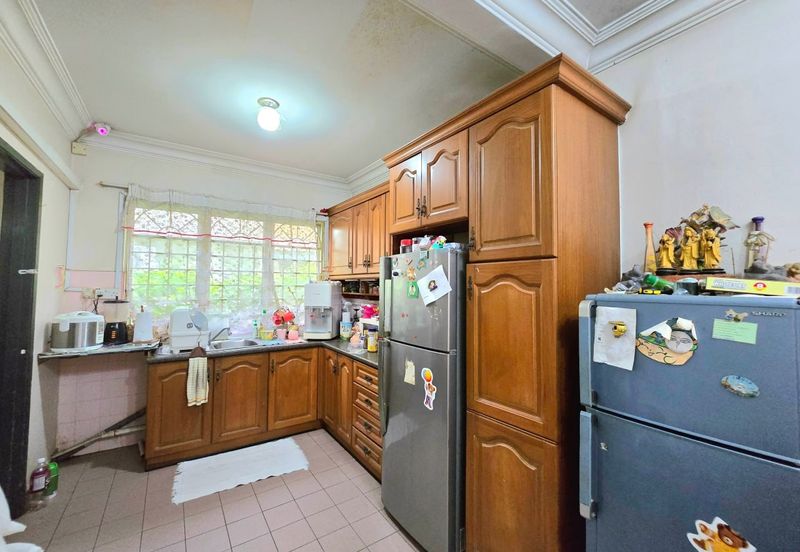 Seksyen 8, Kota Damansara