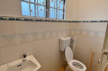 Lorong Cakera Purnama 12/28