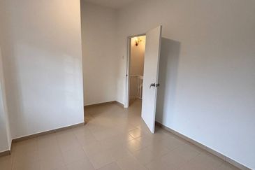 Lorong Cakera Purnama 12/28