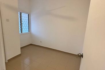 Lorong Cakera Purnama 12/28