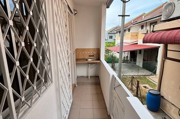 Lorong Cakera Purnama 12/28