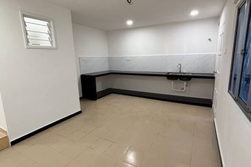 Lorong Cakera Purnama 12/28