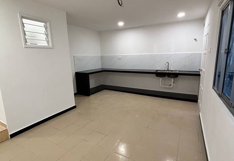 Lorong Cakera Purnama 12/28