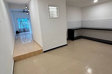 Lorong Cakera Purnama 12/28