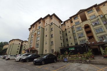 Astana Alam Apartment