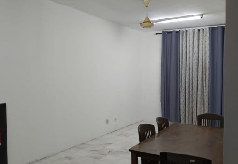Astana Alam Apartment