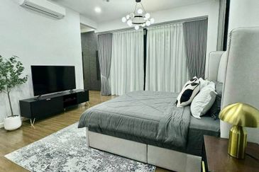 [FULLY FURNISHED & RENOVATED UNIT] Puncak Alam Jaya Residence, Puncak Alam 3 storey Bungalow For SALE Untuk DIJUAL