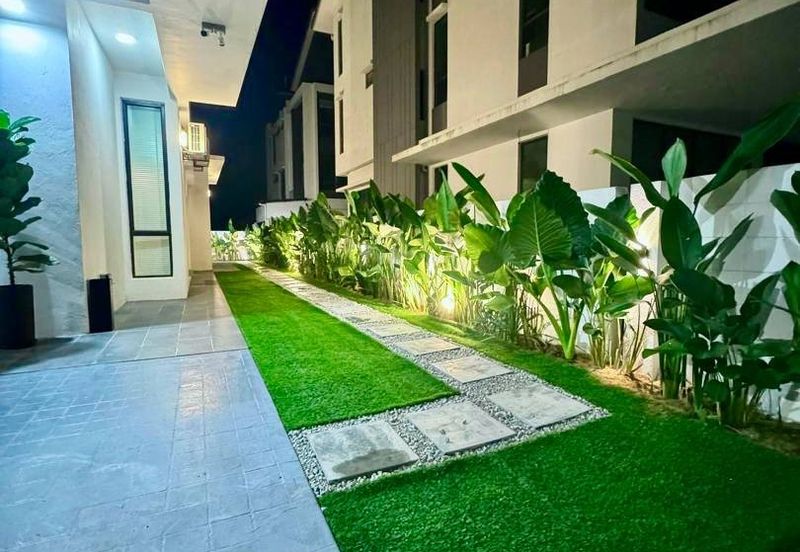 [FULLY FURNISHED & RENOVATED UNIT] Puncak Alam Jaya Residence, Puncak Alam 3 storey Bungalow For SALE Untuk DIJUAL