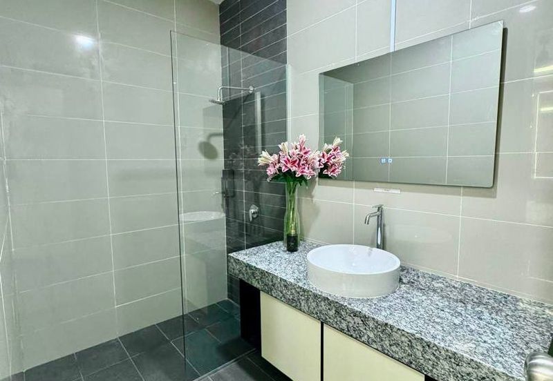 [FULLY FURNISHED & RENOVATED UNIT] Puncak Alam Jaya Residence, Puncak Alam 3 storey Bungalow For SALE Untuk DIJUAL