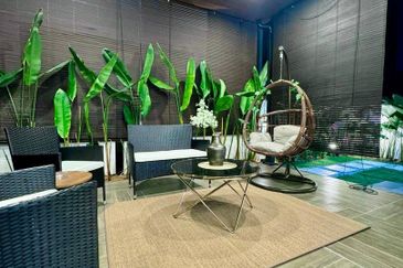 [FULLY FURNISHED & RENOVATED UNIT] Puncak Alam Jaya Residence, Puncak Alam 3 storey Bungalow For SALE Untuk DIJUAL