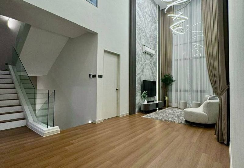 [FULLY FURNISHED & RENOVATED UNIT] Puncak Alam Jaya Residence, Puncak Alam 3 storey Bungalow For SALE Untuk DIJUAL