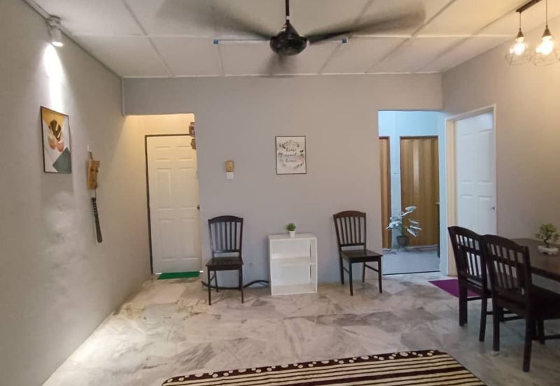 Apartment Taman Pinggiran Batu Caves