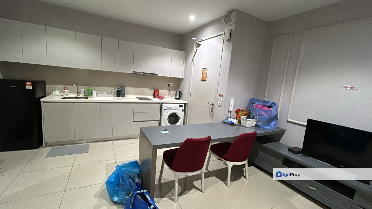 Blok E,Hyde Tower I-Soho @ I-City , Selangor, Shah Alam