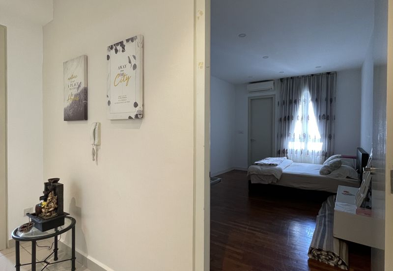 Vina Versatile Homes