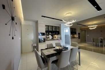 Vina Versatile Homes