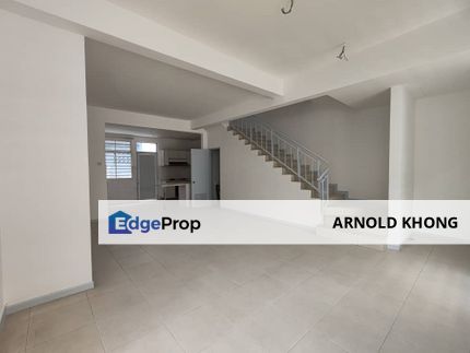Townhouse for SALE @ D'Alpinia, Sierra 16, Puchong, Selangor, Puchong South