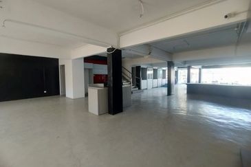 Shop Ground & Mezzanine @ Jalan Ipoh, Jalan Sultan Azlan Shah, Facing Main Road