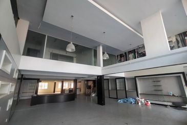 Shop Ground & Mezzanine @ Jalan Ipoh, Jalan Sultan Azlan Shah, Facing Main Road