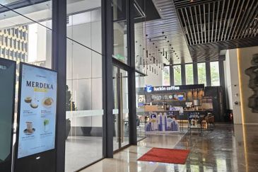 Menara EcoWorld (The Stride Strata Office @ BBCC)