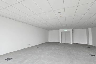 Menara EcoWorld (The Stride Strata Office @ BBCC)