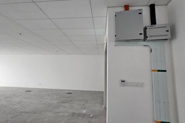 Menara EcoWorld (The Stride Strata Office @ BBCC)