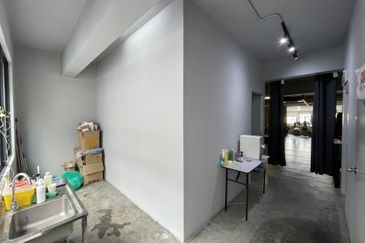 Centre Point Medan Connaught