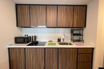 UNA Serviced Apartment