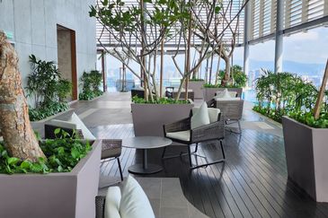 Pavilion Ceylon Hill