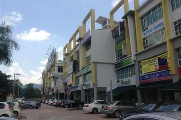 Ukay Boulevard 4 Storey Shop Office 