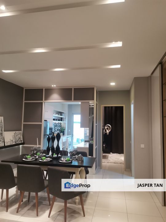 Free All Legal Fees & MOT, Fully Furnished ID Design Showroom For Sale, Selangor, Semenyih