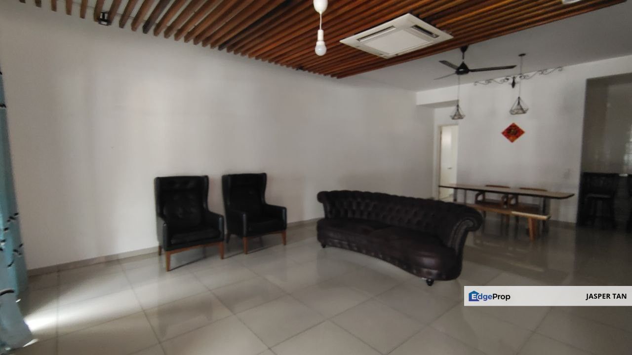 Bigger House (24x75), Lower Rental With Furniture and Reno, Selangor, Semenyih