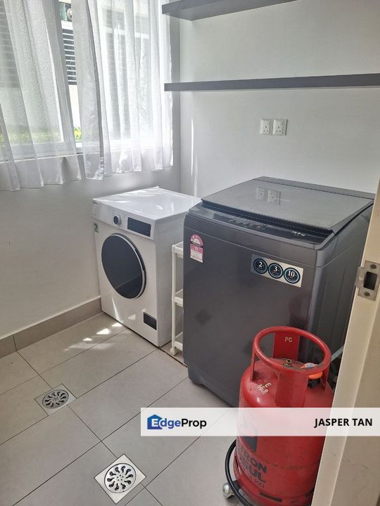 Nice unit tip top condition Fully Furnished View anytime , Selangor, Semenyih