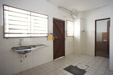 Dedaun, Bandar Cassia