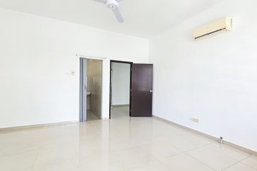 Lintang Sungai Ara 2.5 Storey Semi D for Sale