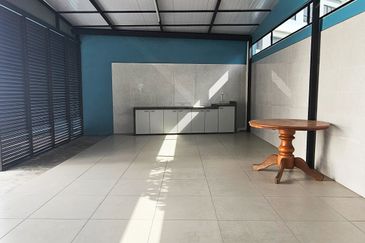 Lintang Sungai Ara 2.5 Storey Semi D for Sale